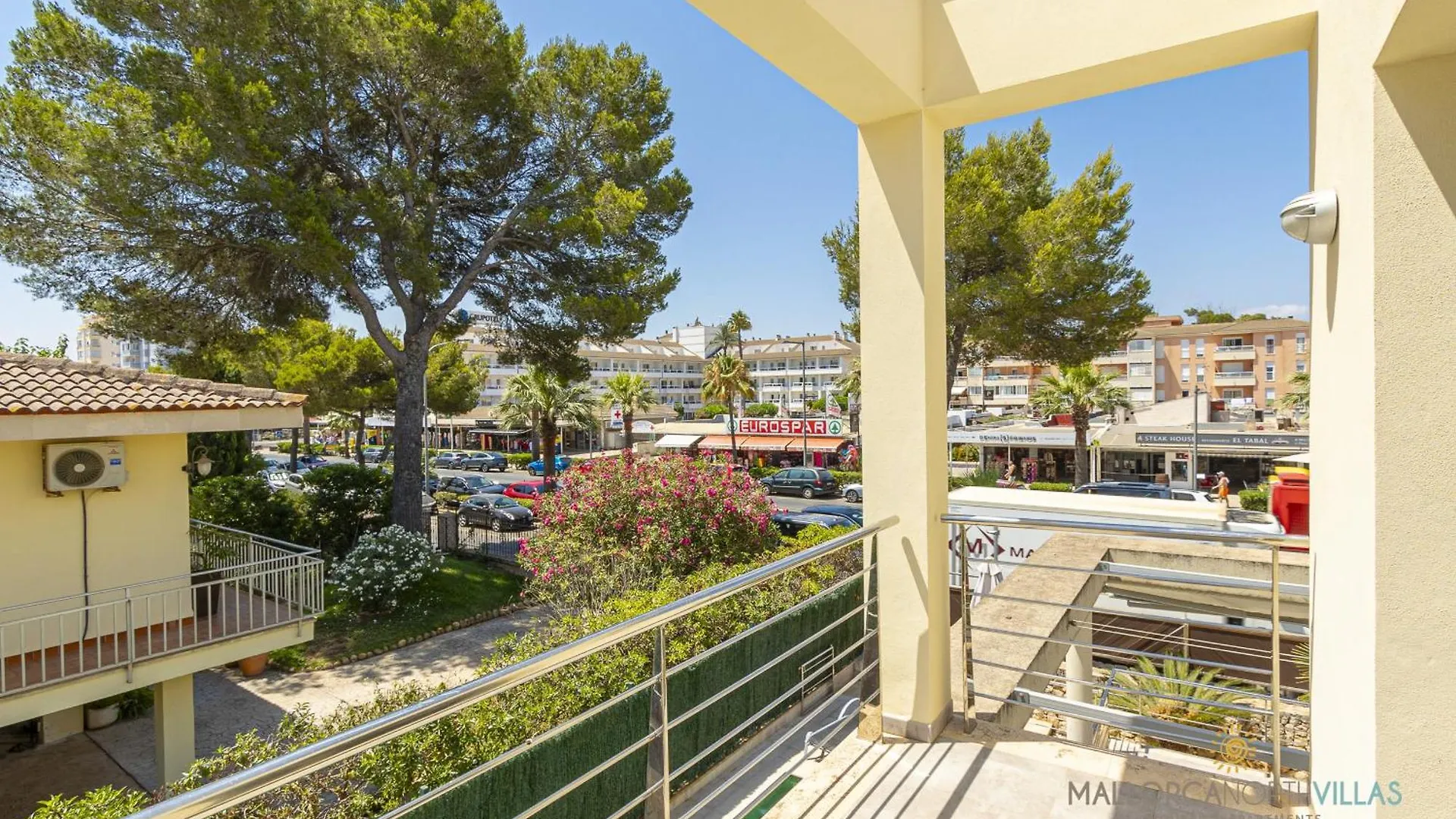 Holiday home Villa Albufera En Playa Muro A Unos Pasos Del Mar Playa de Muro  Spain